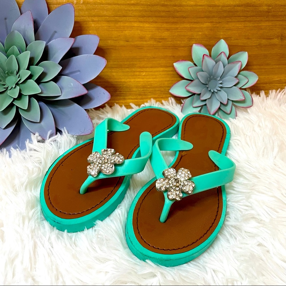 Girls medium flower jewel flip flops